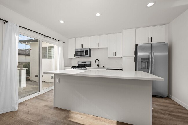 Foto del edificio - Brand new!