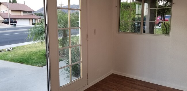 Building Photo - 4558 Fruit St