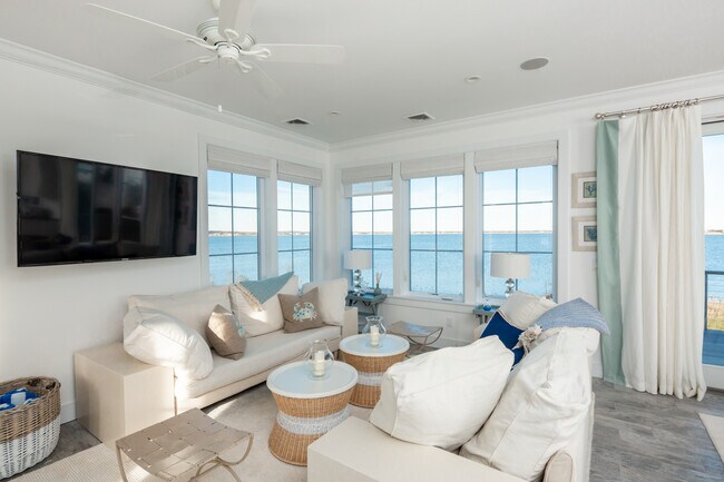 Foto del edificio - 1025 Flying Point Rd