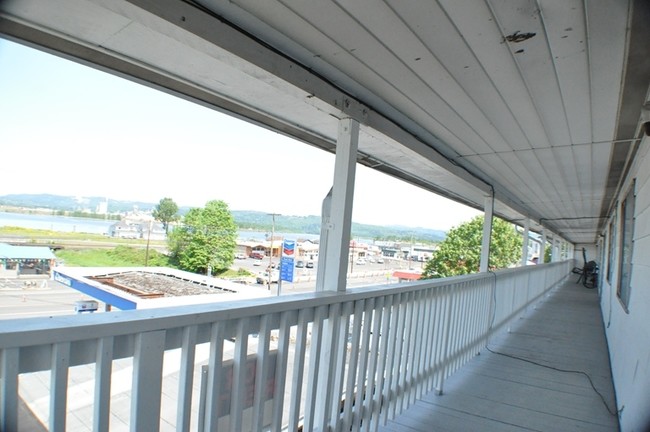 Building Photo - Vance Terrace Apartments