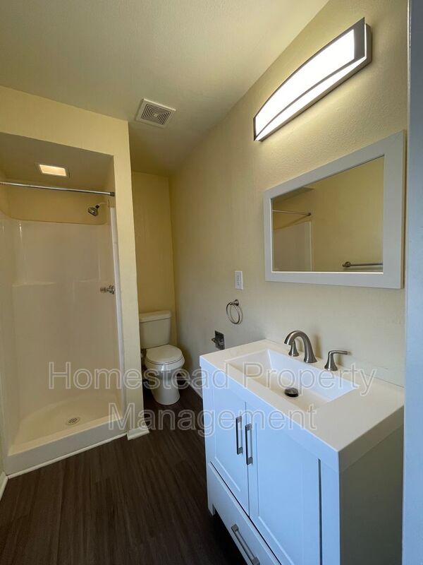 Building Photo - 2141 SW 45th St