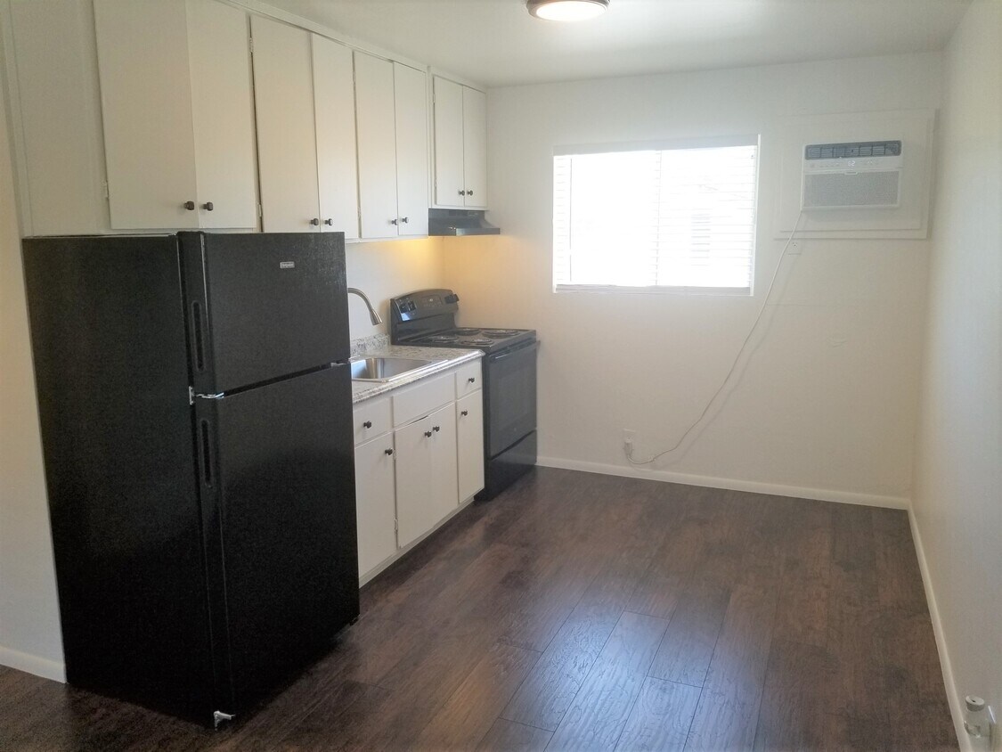 1558 Bridge St Unit 8, Oroville, CA 95966 Room for Rent in Oroville