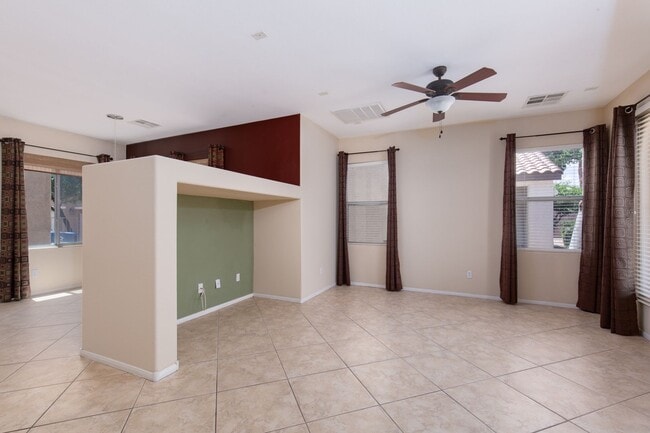 Building Photo - Nicely appointed home near Durango/N 215 f...