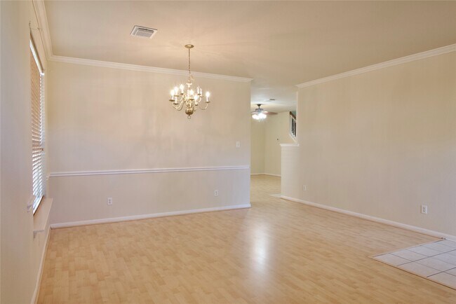 Foto del edificio - 3215 Cumberland Ct