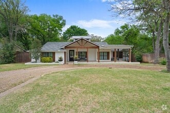 Building Photo - 1704 Silverside Dr