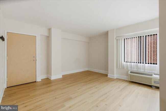 Foto del edificio - 1825 T St NW