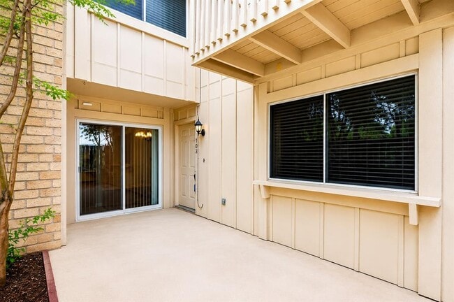 Building Photo - 8340 Fathom Cir