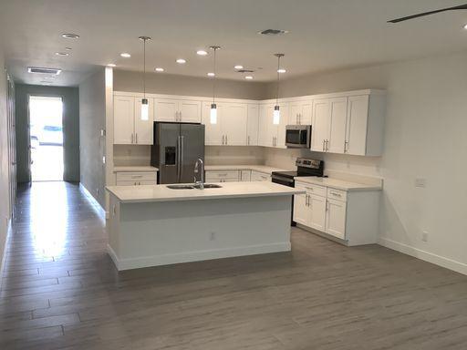 Foto principal - 2595 McCulloch Blvd N