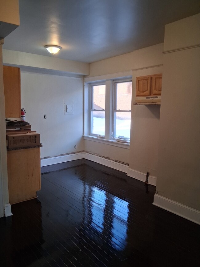 Building Photo - 11 3rd St