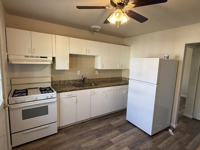 Foto del edificio - 651 Southwell Ln