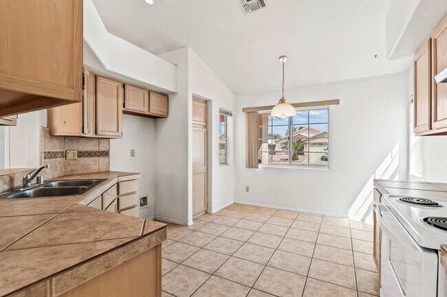 Foto del edificio - 1934 Easy St