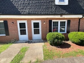 Building Photo - 1156 Smith Rd
