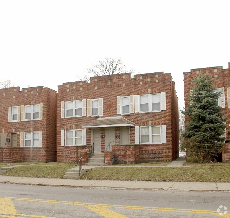 Building Photo - 387-389 E 11th Ave