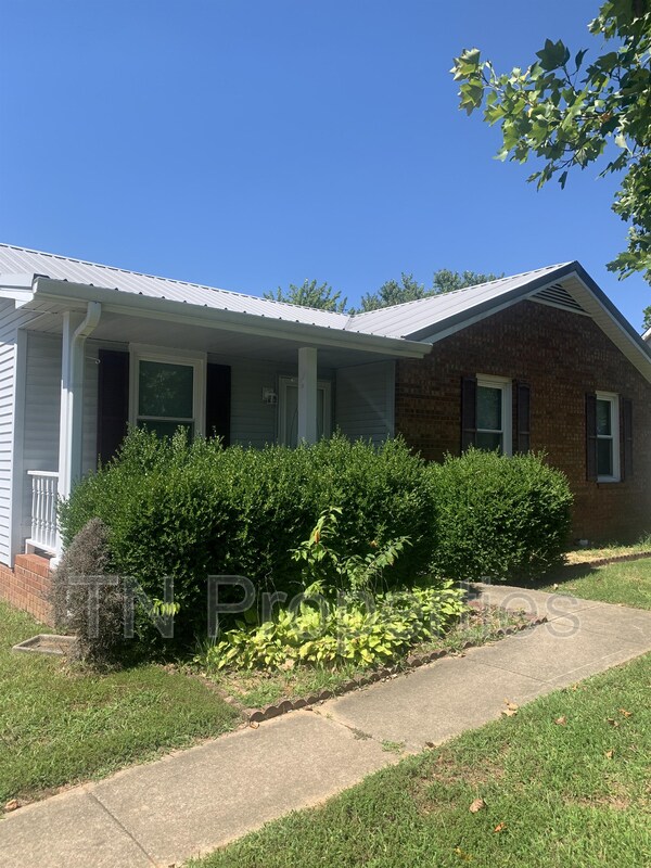Primary Photo - 322 Northridge Dr