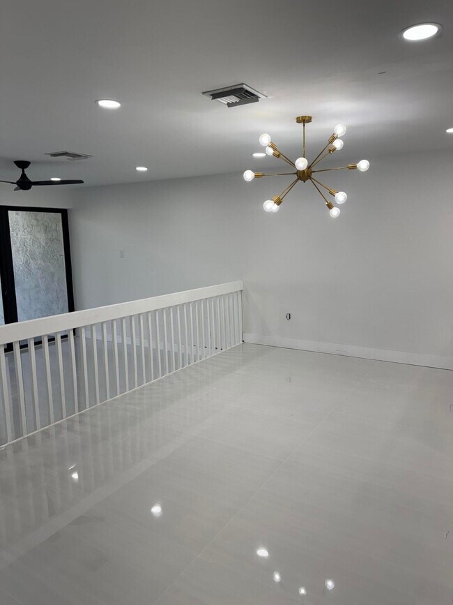 Building Photo - 12416 Westhampton Cir