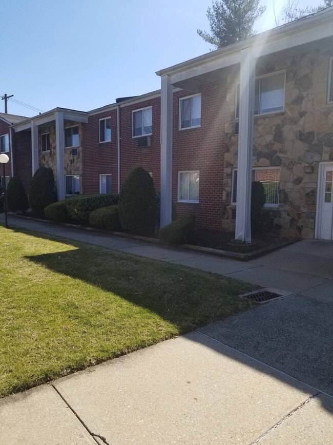 Foto del edificio - 1302 Rockland Ave