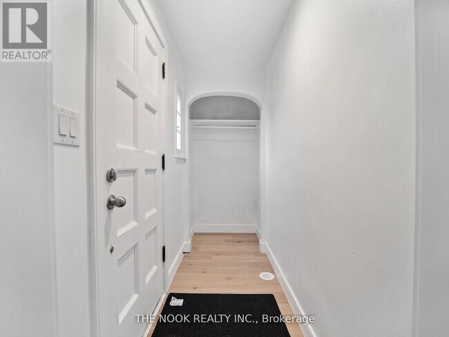 Photo du bâtiment - 590 Athol St E