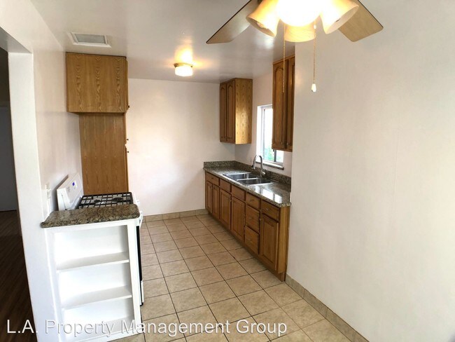 Foto del edificio - 5748 Hazeltine Ave