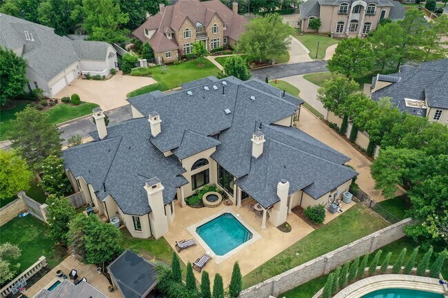 Foto del edificio - 5701 Mistletoe Ct
