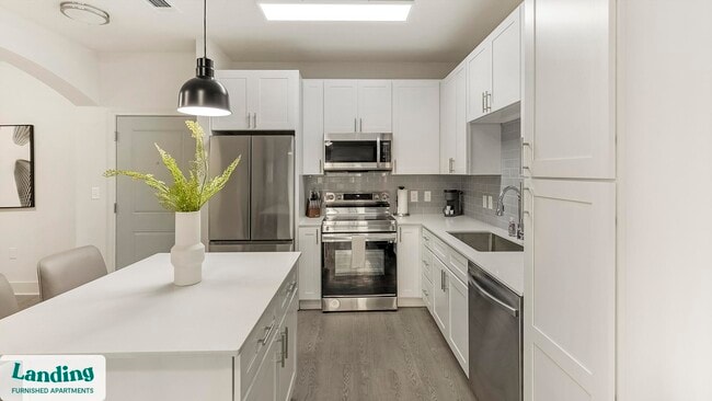 Building Photo - 15777 Quorum Dr