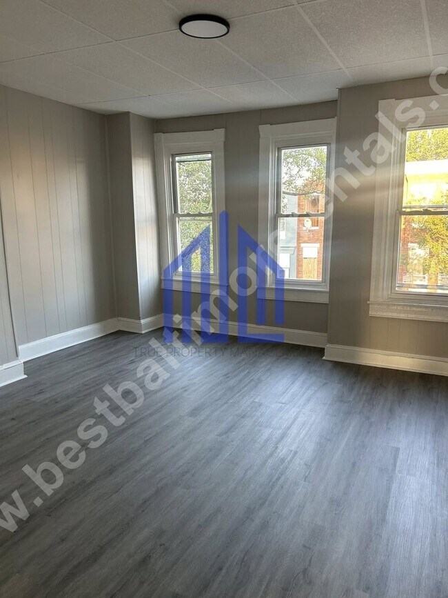 Building Photo - Coming Soon!!!!!! Spacious 3 Bedroom in We...