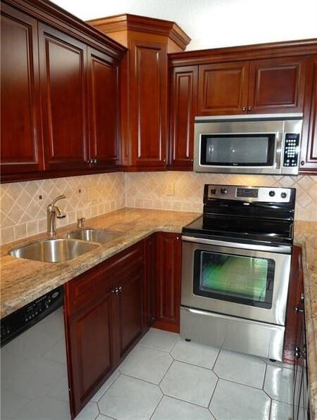 Foto del edificio - 9937 NW 6th Ct