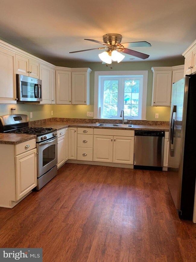 Foto del edificio - 2 Central Ave