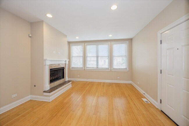 Foto del edificio - 2425 W Arthington St