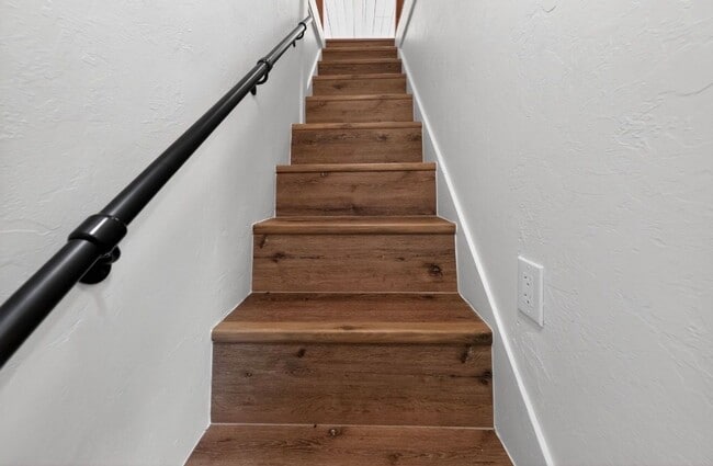 Building Photo - 4822 Denison St