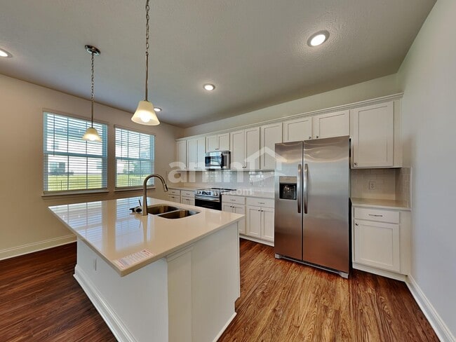 Building Photo - 8359 Merlin Dr