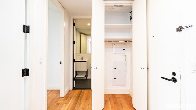 Photo - 19 E 31st St Apartment