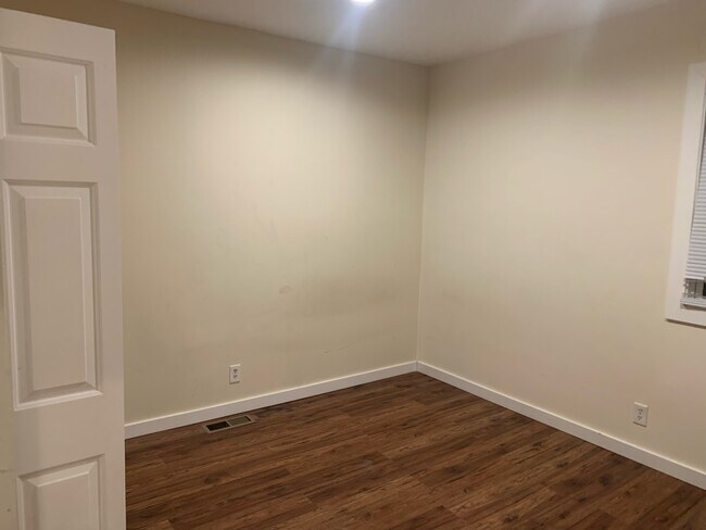 Bedroom - 79 Dwight St