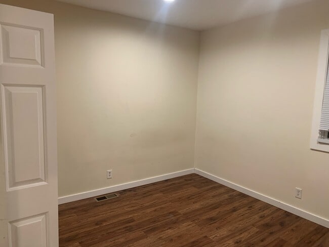 Bedroom - 79 Dwight St