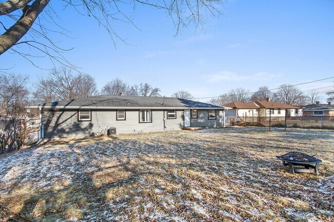 Building Photo - 1123 Morris Ave
