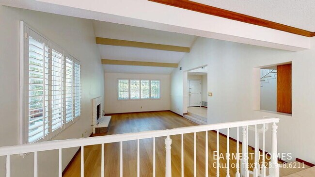 Building Photo - 7814 Woodhall Ave
