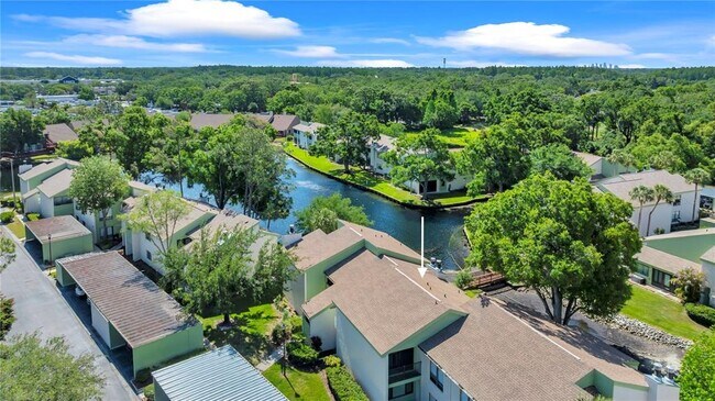 Foto del edificio - 4114 Pinelake Ln