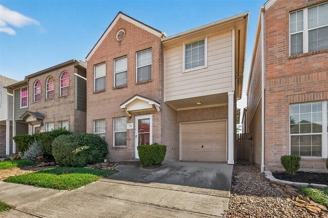 Building Photo - 218 Plaza Del Sol Park