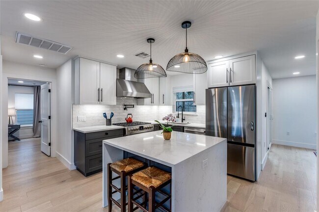 Foto del edificio - 2209 Fair Oaks Dr