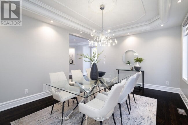 Photo du bâtiment - 5572 Trailbank Dr