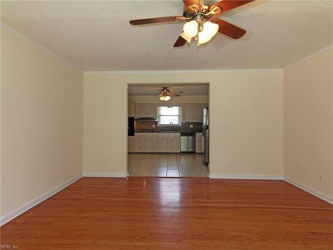 Building Photo - 6451 Azalea Garden Road