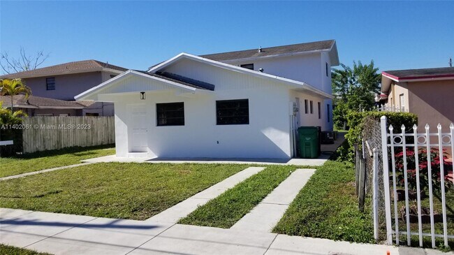 Foto del edificio - 3904 SW 88th Ct