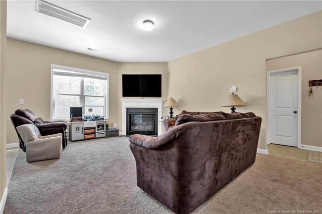 Building Photo - 255 Shepard Dr