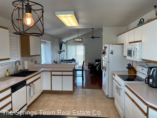 Building Photo - 3 br, 2 bath House - 8212 Telegraph Dr