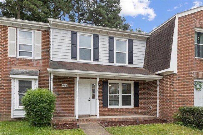 Foto del edificio - 444 Wayman Ln