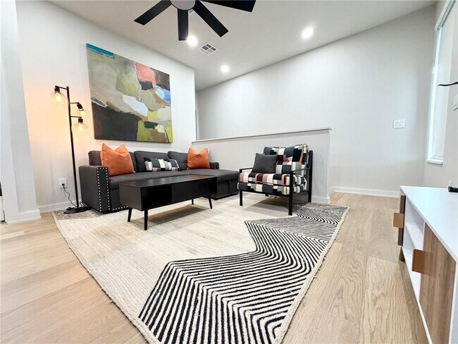 Foto del edificio - 611 SW C St