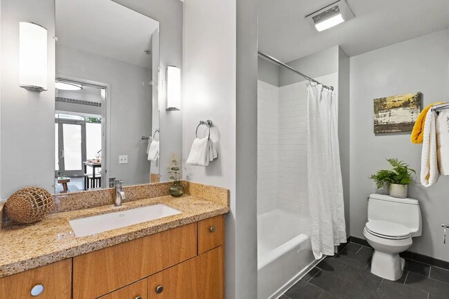 Foto del edificio - Unit 105