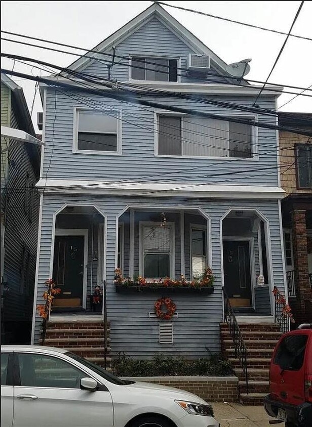 15 E 28th St Unit 1, Bayonne, NJ 07002 Condo for Rent in Bayonne, NJ