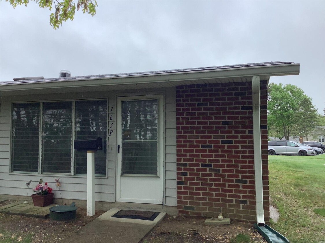 Building Photo - 163 Falmouth Ct