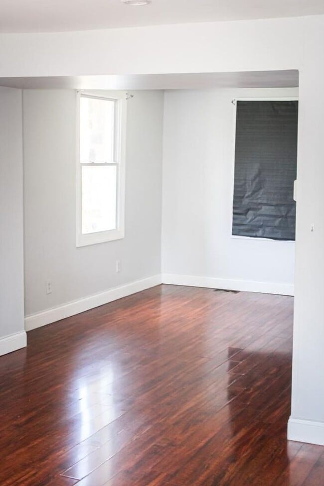 Photo - Stunning 3-Bedroom Home with Modern Amenit...