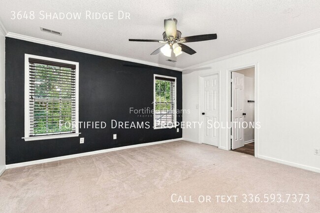 Foto del edificio - 3648 Shadow Ridge Dr
